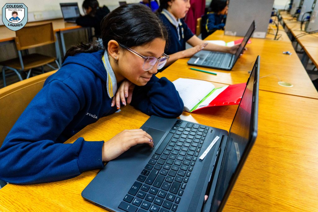 ๐๐ฎ๐๐ฌ๐ญ๐ซ๐จ๐ฌ ๐๐ฌ๐ญ๐ฎ๐๐ข๐๐ง๐ญ๐๐ฌ ๐ฌ๐ ๐ฉ๐ซ๐๐ฉ๐๐ซ๐๐ง ๐๐จ๐ง ๐๐ง๐ญ๐ฎ๐ฌ๐ข๐๐ฌ๐ฆ๐จ dsc02060